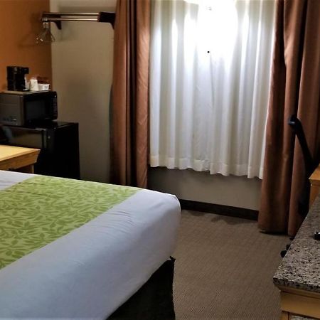Lyons Inn Kültér fotó
