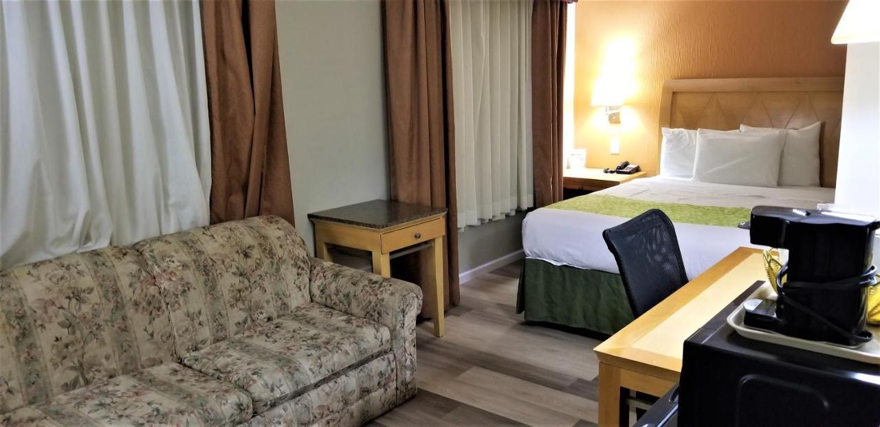 Lyons Inn Kültér fotó