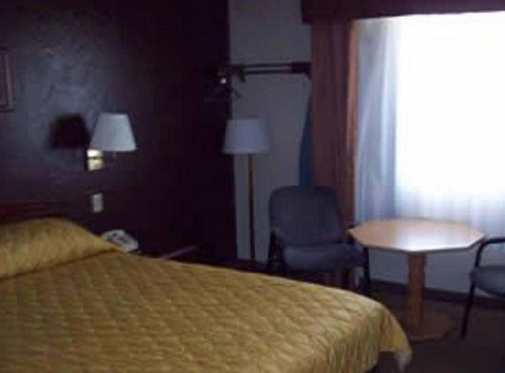 Lyons Inn Kültér fotó