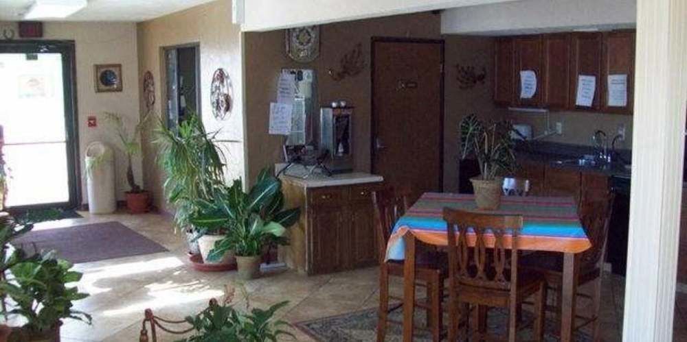 Lyons Inn Kültér fotó