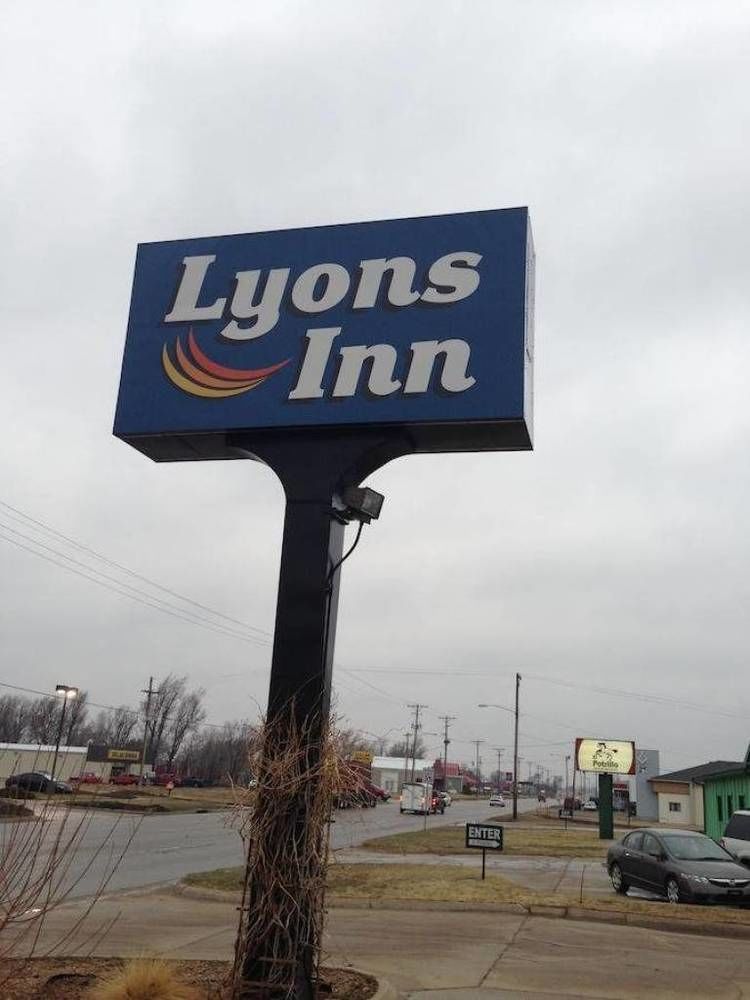Lyons Inn Kültér fotó
